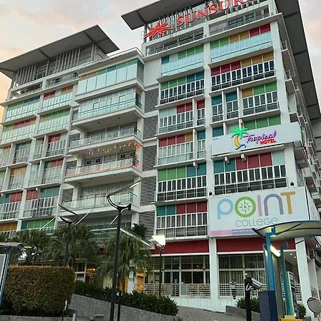 Tropical Hotel Kota Damansara 페탈링자야 외부 사진